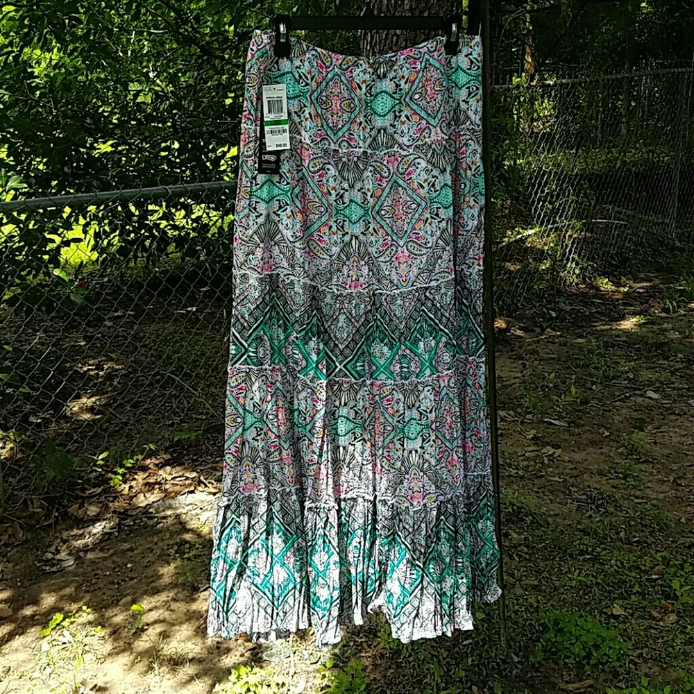 Crinkle skirt. Multicolor.